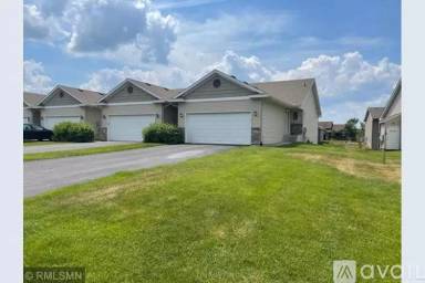 Main picture of 7256 Kahler Cir NE