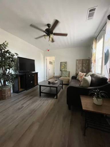 Main picture of 12 Morningside Dr NW