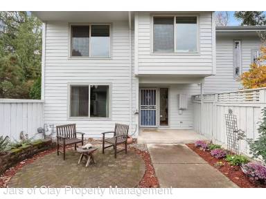 Main picture of 8440 SW Lafayette Way