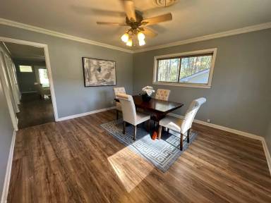 Main picture of 842 Drewry Dr