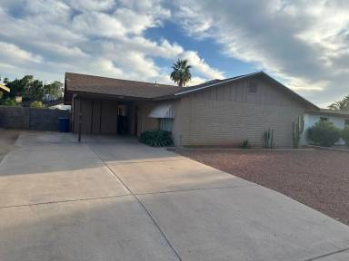 Main picture of 1743 E Campus Dr