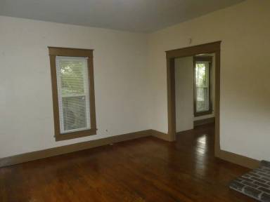 Main picture of 802 Rogers St