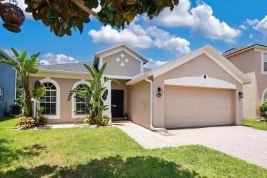Main picture of 542 Groves End Ln