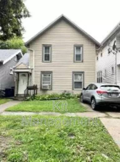 Main picture of 4053 Walker Ave