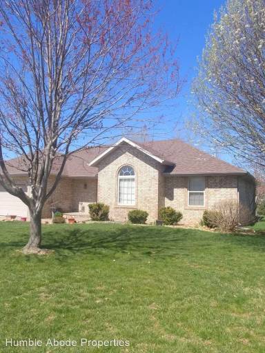 Main picture of 1005 E Eagle Rock Dr