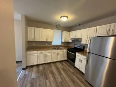 Main picture of 426 W Normal Pkwy