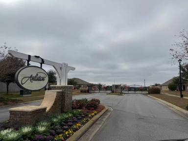 Main picture of 7711 Burnside Loop