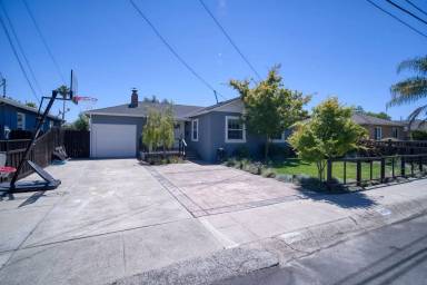 Main picture of 450 Patch Ave