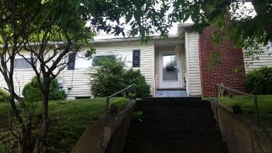 Main picture of 446 Green St