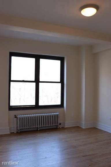 Main picture of 166 2nd Ave Apartments