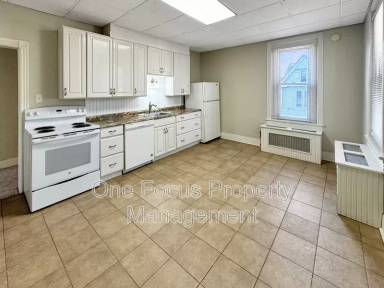 Main picture of 144 Bloom St