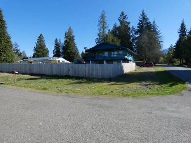 Main picture of 2206 E 6th Ave