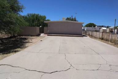 Main picture of 163 W 2nd St