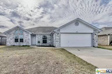 Main picture of 3804 Stallion Dr