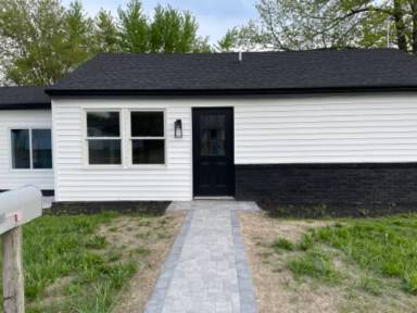 Main picture of 1208 Broadway Blvd