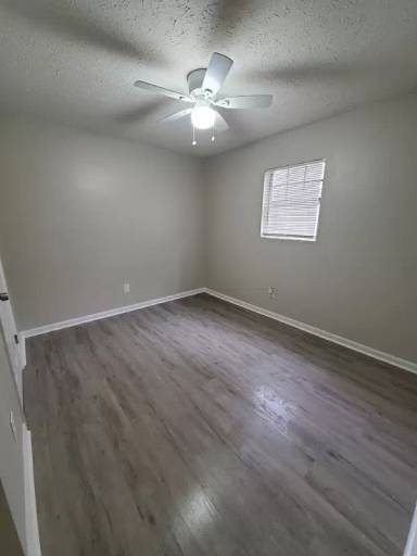 Main picture of 6077 Pine St