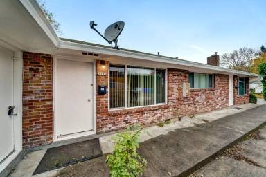 Main picture of 5108 N Fessenden St