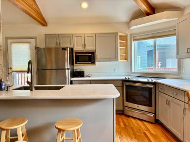 Main picture of 753 Mulligan St - A-4