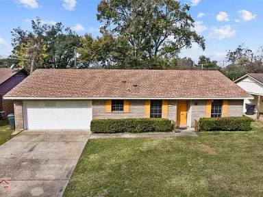 Main picture of 1110 E Washington St