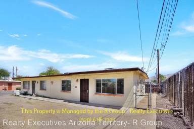 Main picture of 3423 E Lind Rd