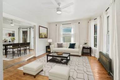 Main picture of 2021 Pleasant Ave