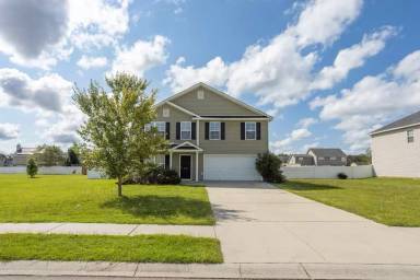 Main picture of 3210 Matthews Dr