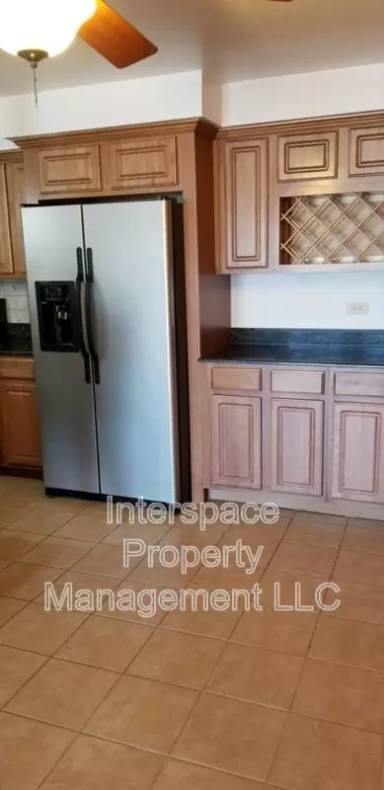 Main picture of 9937 S Cicero Ave