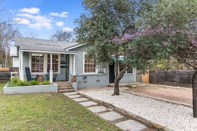 Main picture of 2116 Oxford Ave