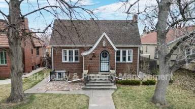 Main picture of 712 Harrison St