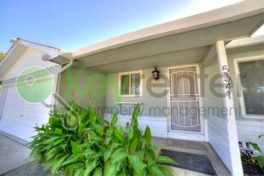 Main picture of 5341 Sampson Blvd