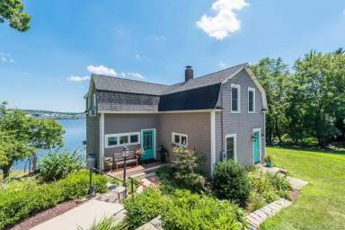 Main picture of 511 Mohegan Avenue Pkwy
