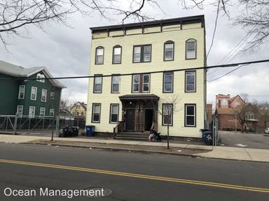 Main picture of 40 Shelton Ave