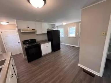 Main picture of 312 Bryant Ave SE