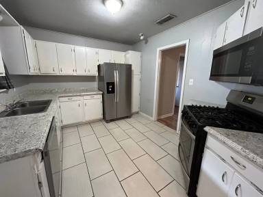 Main picture of 2506 Mecom Dr