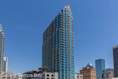 Main picture of SkyPoint Condominiums