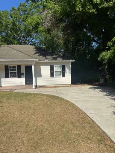 Main picture of 217 Broad St
