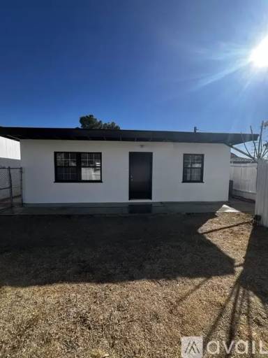 Main picture of 44720 20th St W