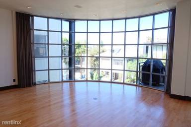 Main picture of 42 Brooks Ave