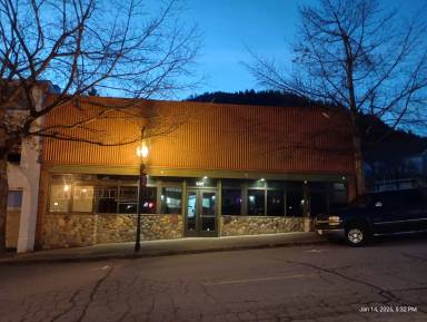Main picture of 5727 Dunsmuir Ave