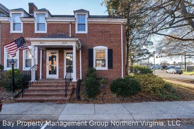 Main picture of 3625 S Taylor St
