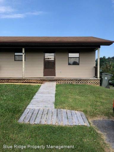 Main picture of 411 Oak Grove Rd