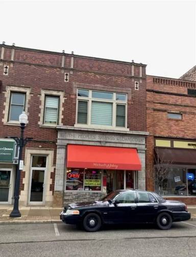 Main picture of 147 W Market St