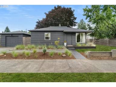 Main picture of 841 NE 77th Ave