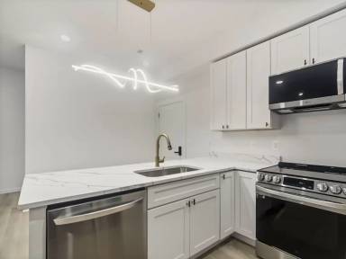 Main picture of 3011 20th St NE