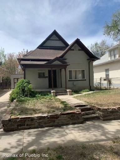 Main picture of 112 W Adams Ave
