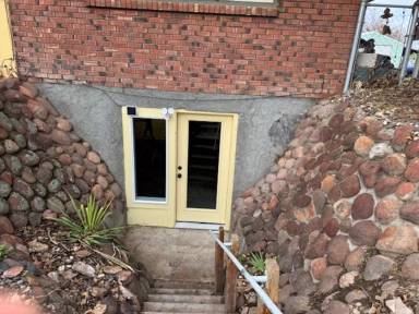 Main picture of 2405 Sunset Dr