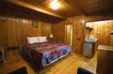 Main picture of 596 W White Mountain Blvd