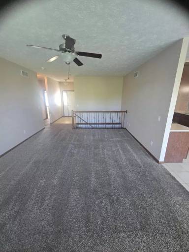 Main picture of 6945 S 88th St