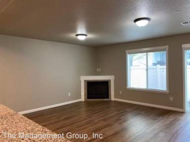 Main picture of 8200 NE 20th St