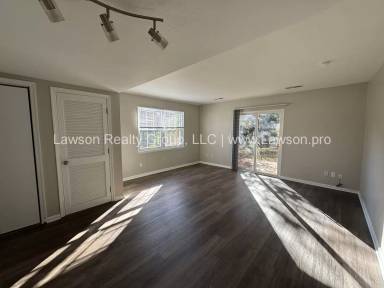 Main picture of 1713 Elbert Dr